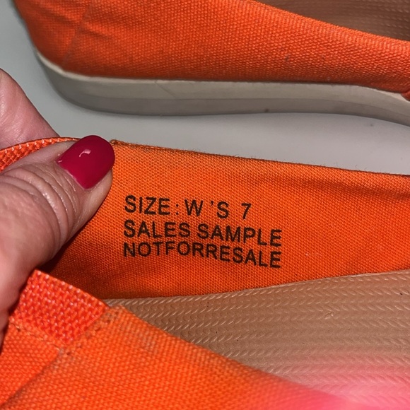 Reef ladies flats orange canvas material size 7, sample shoes - Picture 6 of 11
